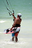 Kite surfing on Holbox island, Quintana Roo, Yucat�n Peninsula, Mexico